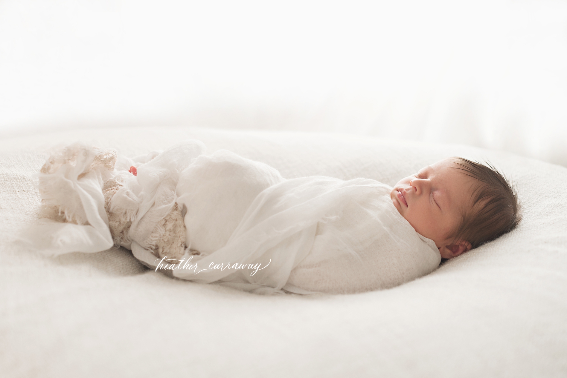 atlanta newborn photographer, newborn in all white, wrapped newborn, swaddled newborn, how to choose the best newborn photographer